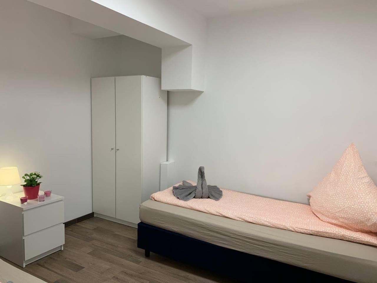 Central Private Rooms In Popular Neighborhood! Köln Eksteriør bilde